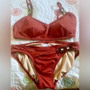 Land’s End Bikini Set with Tortoiseshell Link Details